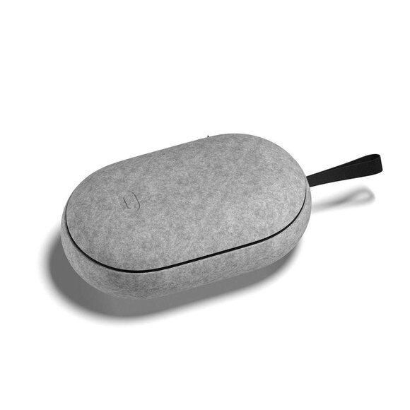 Oculus Quest 2 All-In-One Virtual Reality Headset 256 GB with Lightweight Case - Picture 8 of 12